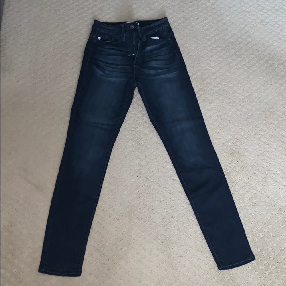 KanCan skinny jeans with stretch